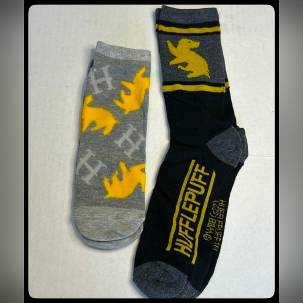 NWOT Harry Potter, Hufflepuff Socks (Crew/No Show) Yellow/Black